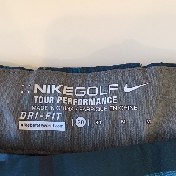 Nike Golf Plaid Shorts - Picture 2 of 3